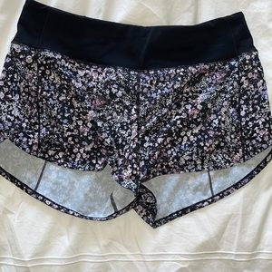 Lululemon shorts size 8